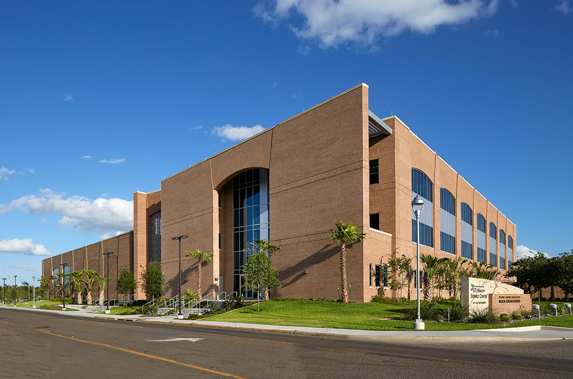 2064_UTRGV-Science-Bldg9_1162x768