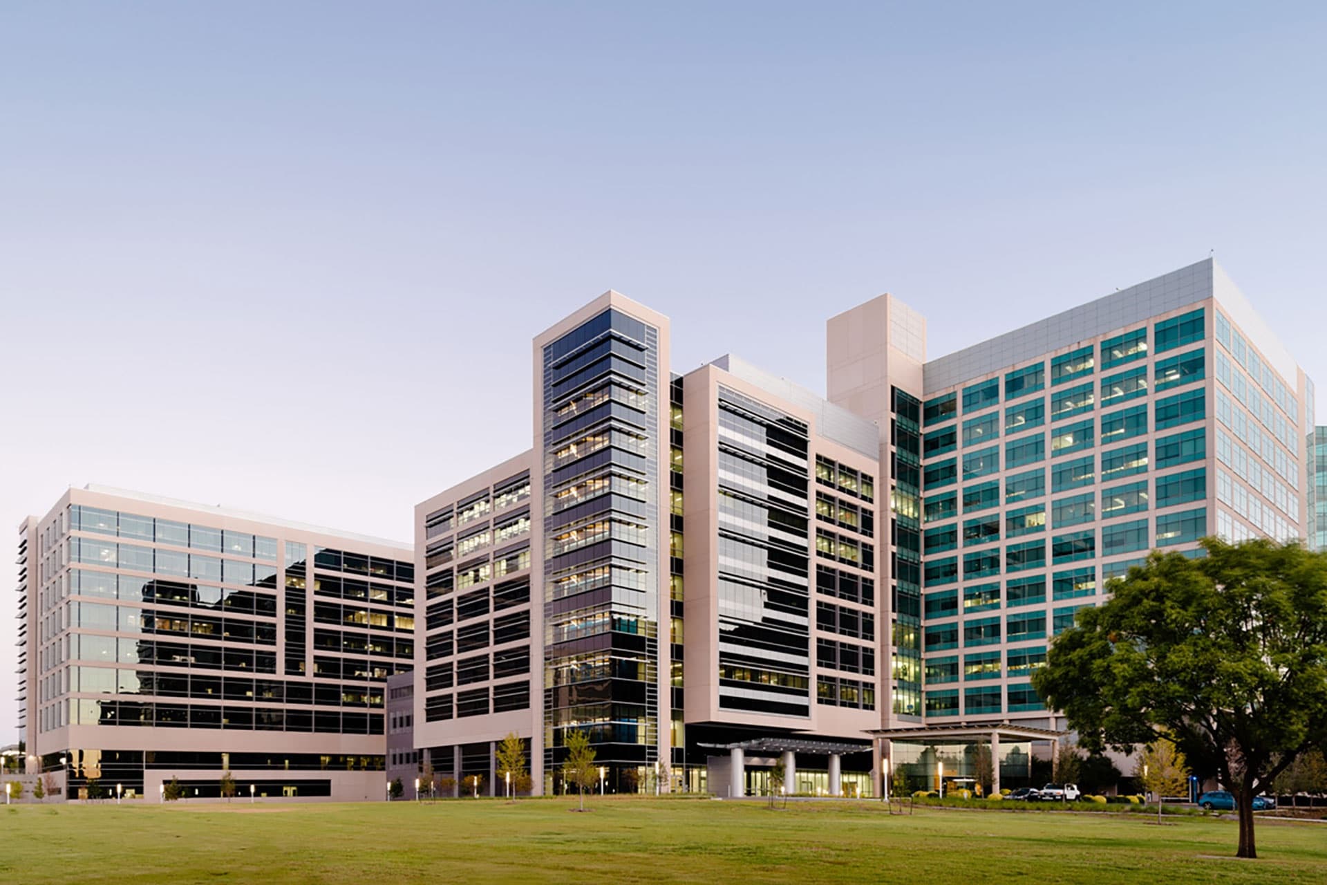 UT Southwestern Medical Center, Peter O'Donnell Jr. Biomedical Research and Cancer Care Outpatient Buildings