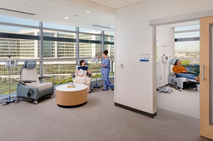 UT Southwestern Medical Center, Peter O'Donnell Jr. Biomedical Research and Cancer Care Outpatient Buildings