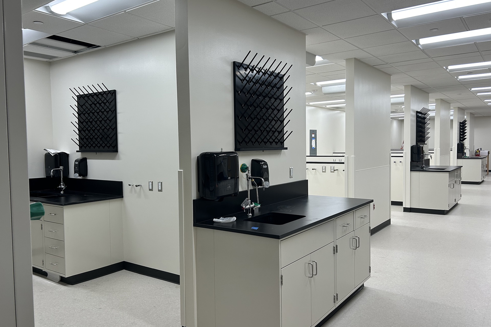 University of Texas Health Science Center at Houston, MSB Wet Lab