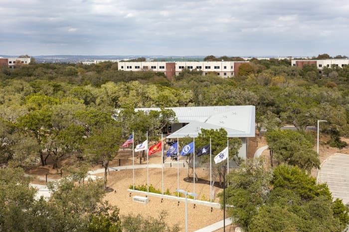 Alamo Colleges - Northwest Vista College, Esperanza Veterans Center
